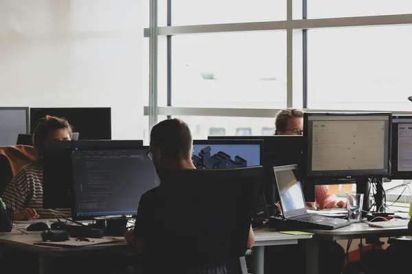 Regulance-teams-and-automation